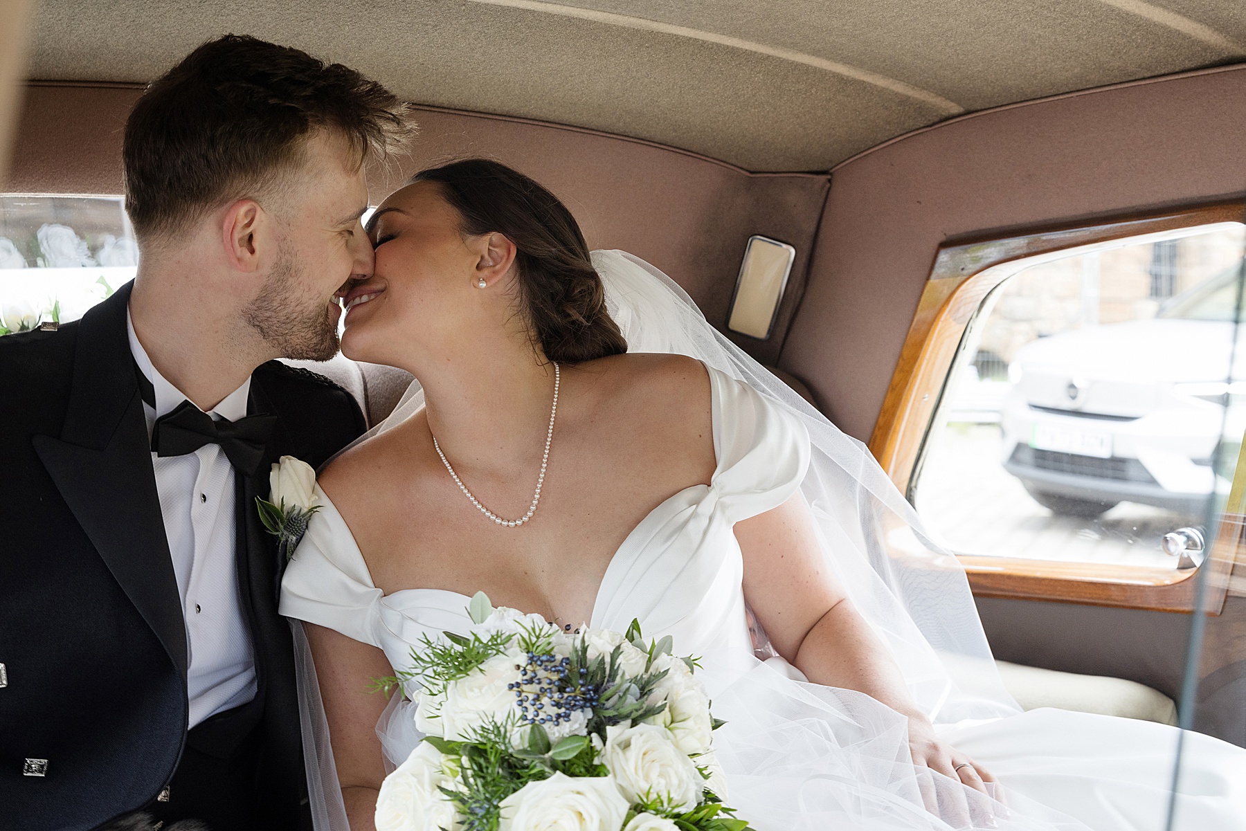 St Michael's Linlithgow Wedding